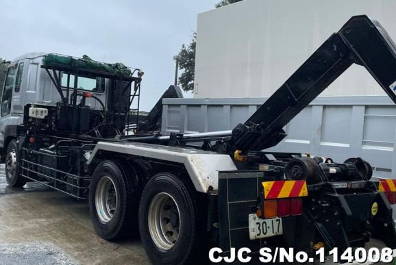 Isuzu Giga in Gray for Sale Image 1