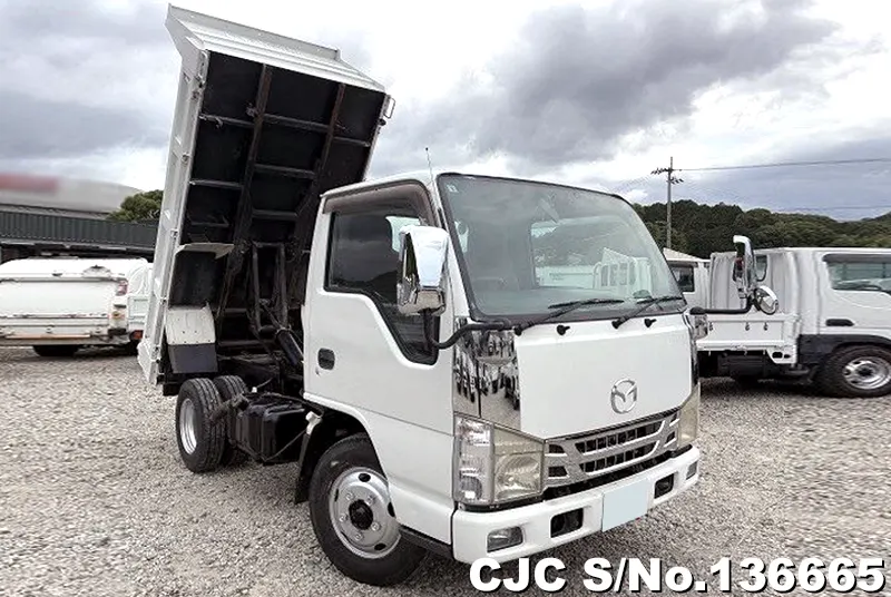 Mazda / Titan 2008