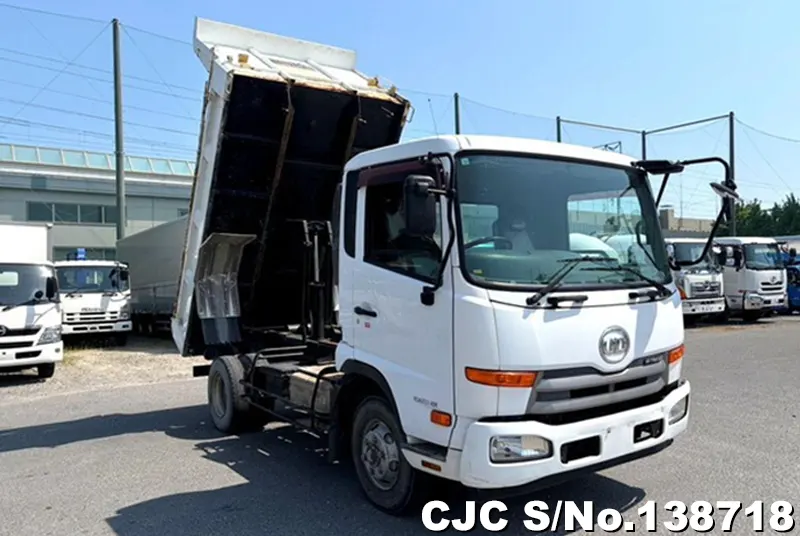 Nissan / Condor 2011