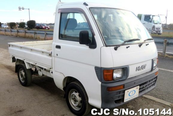 Daihatsu Hijet in White for Sale Image 0