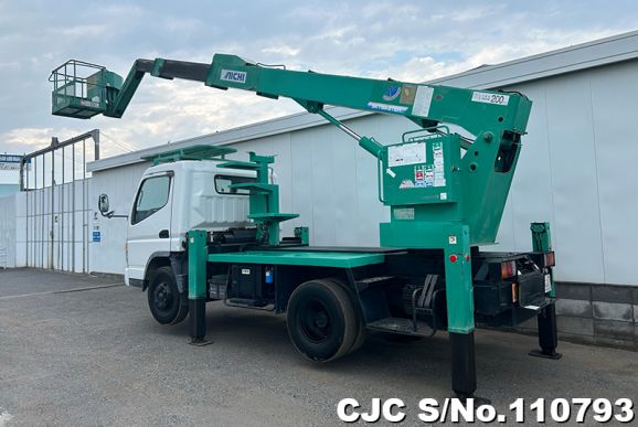 Mitsubishi Canter in White for Sale Image 11
