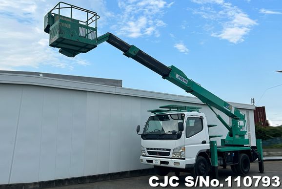 Mitsubishi Canter in White for Sale Image 16