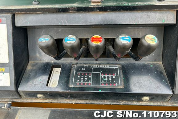 Mitsubishi Canter in White for Sale Image 29