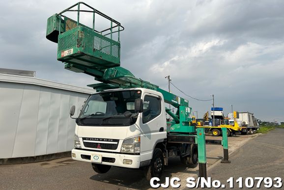 Mitsubishi Canter in White for Sale Image 3